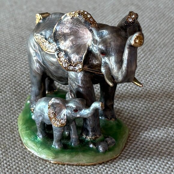 Charming Elephant Figurine with Gold and Gray Accents - Picture 4 of 7